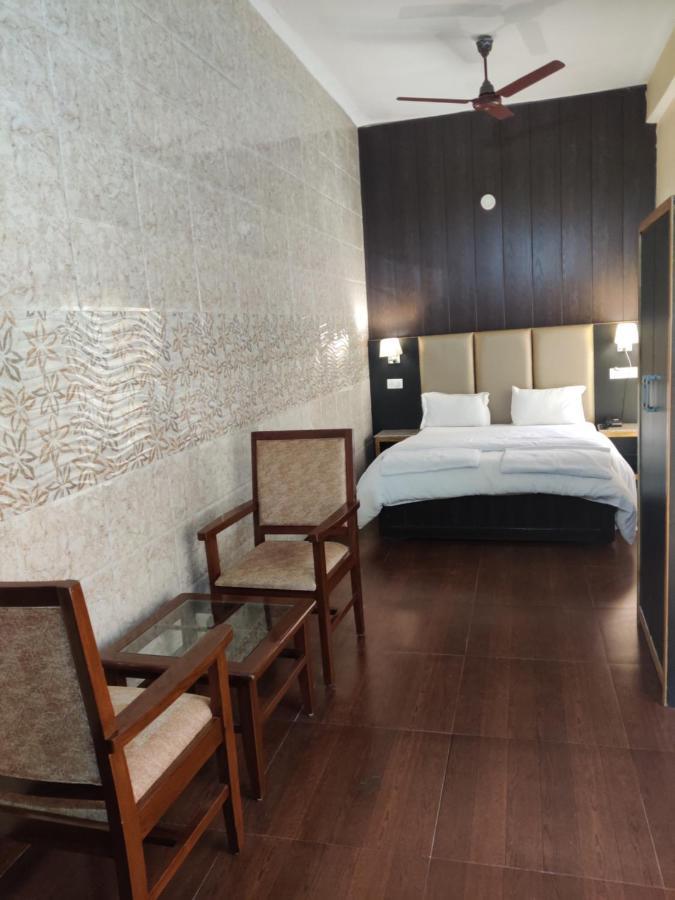 Kunwar Residency Hotell Rishīkesh Eksteriør bilde